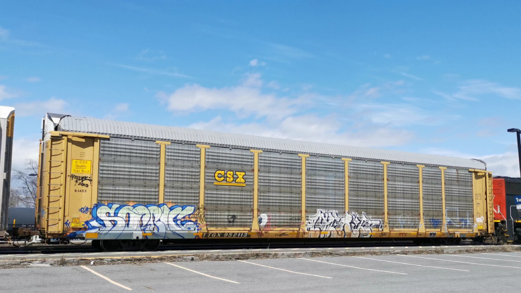 CSX B1455 (Body) TTGX 952113 (Flat)